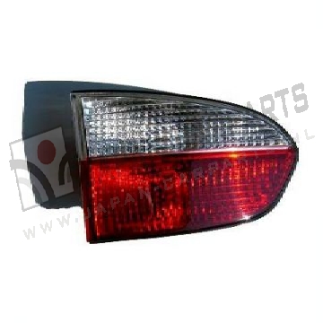 Achterlicht binnen Links